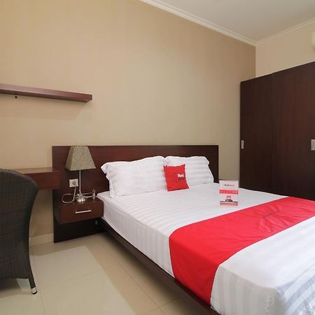 ג'קרטה Reddoorz Plus Near Ambassador Mall מראה חיצוני תמונה