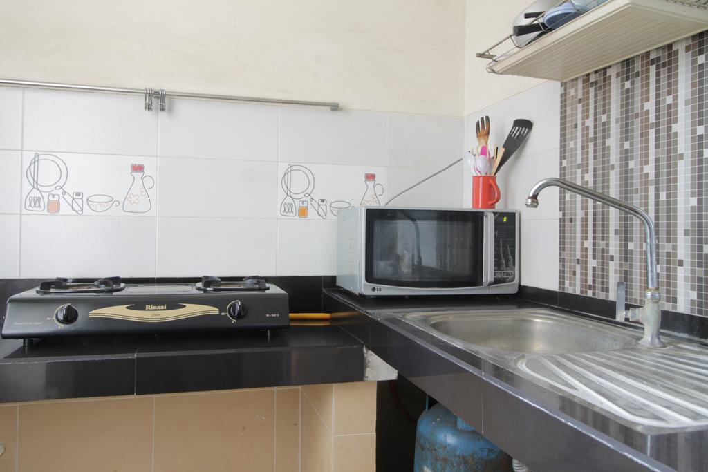 ג'קרטה Reddoorz Plus Near Ambassador Mall מראה חיצוני תמונה
